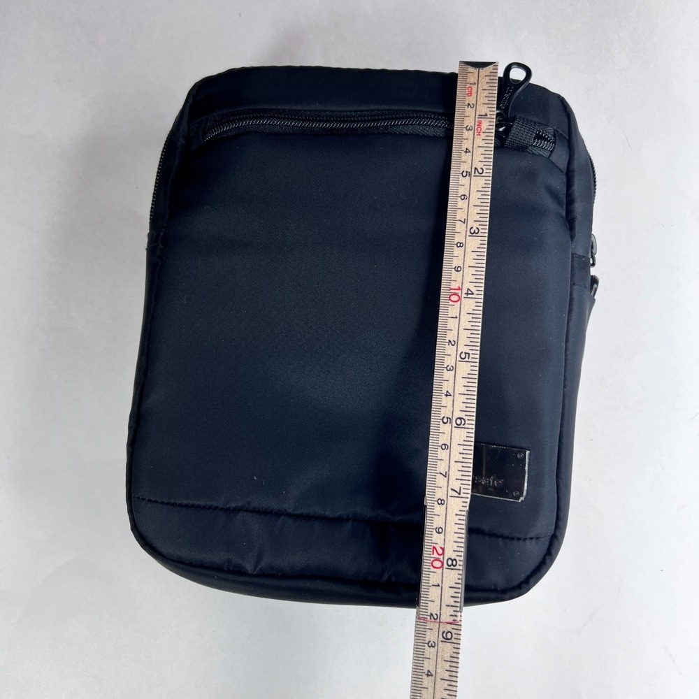 Pacsafe Citysafe CS7 Anti-Theft Crossbody Travel Shoulder Bag Black - Picture 10 of 13